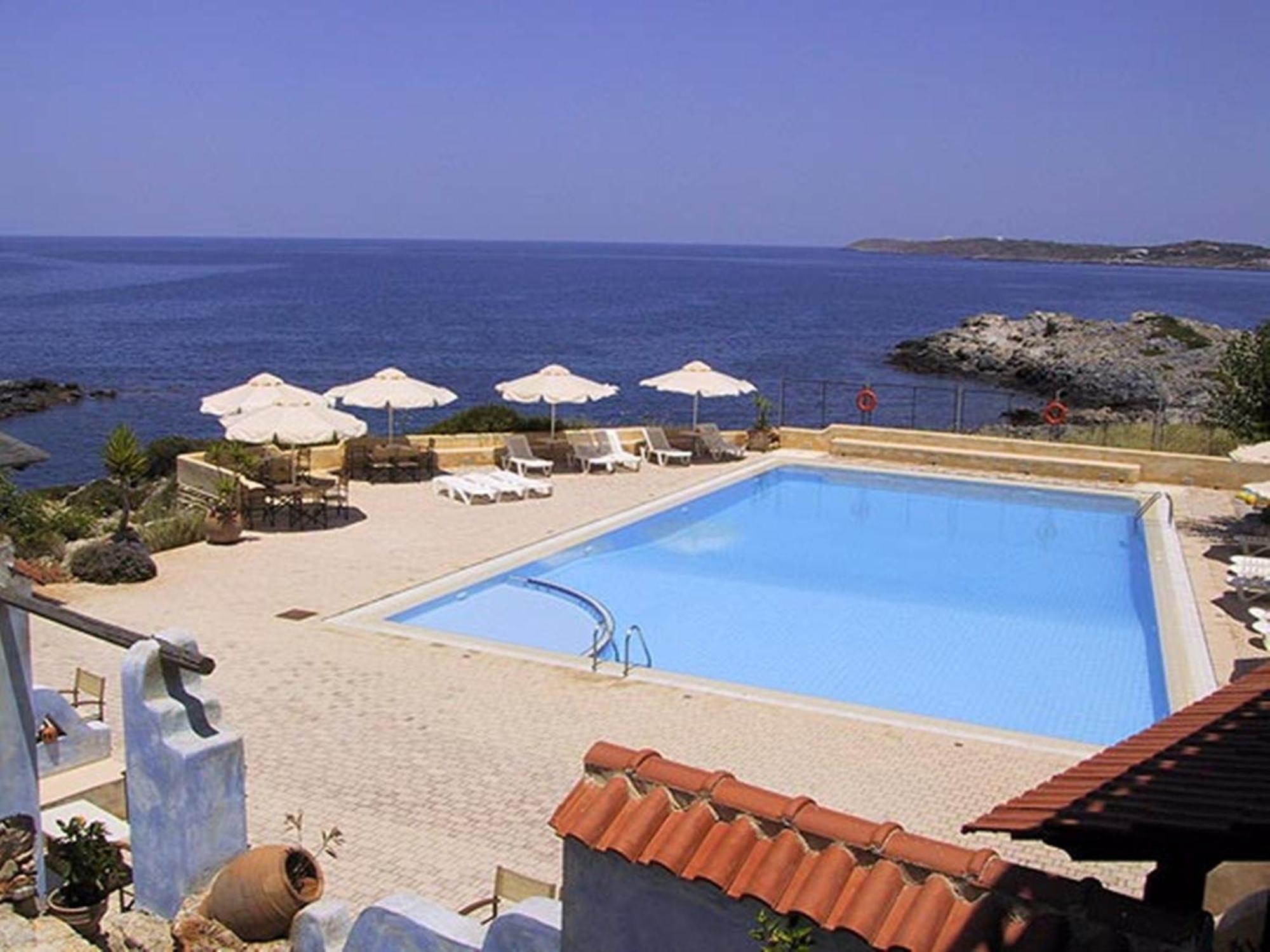 Giorgi'S Blue Apartments Kalathas Dış mekan fotoğraf