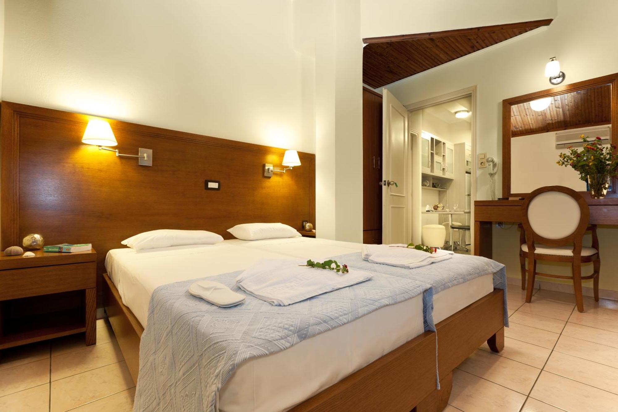 Giorgi'S Blue Apartments Kalathas Dış mekan fotoğraf