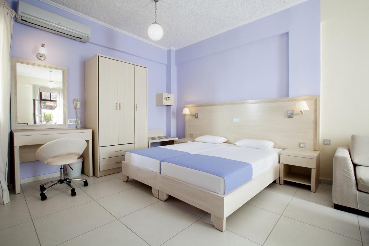 Giorgi'S Blue Apartments Kalathas Oda fotoğraf