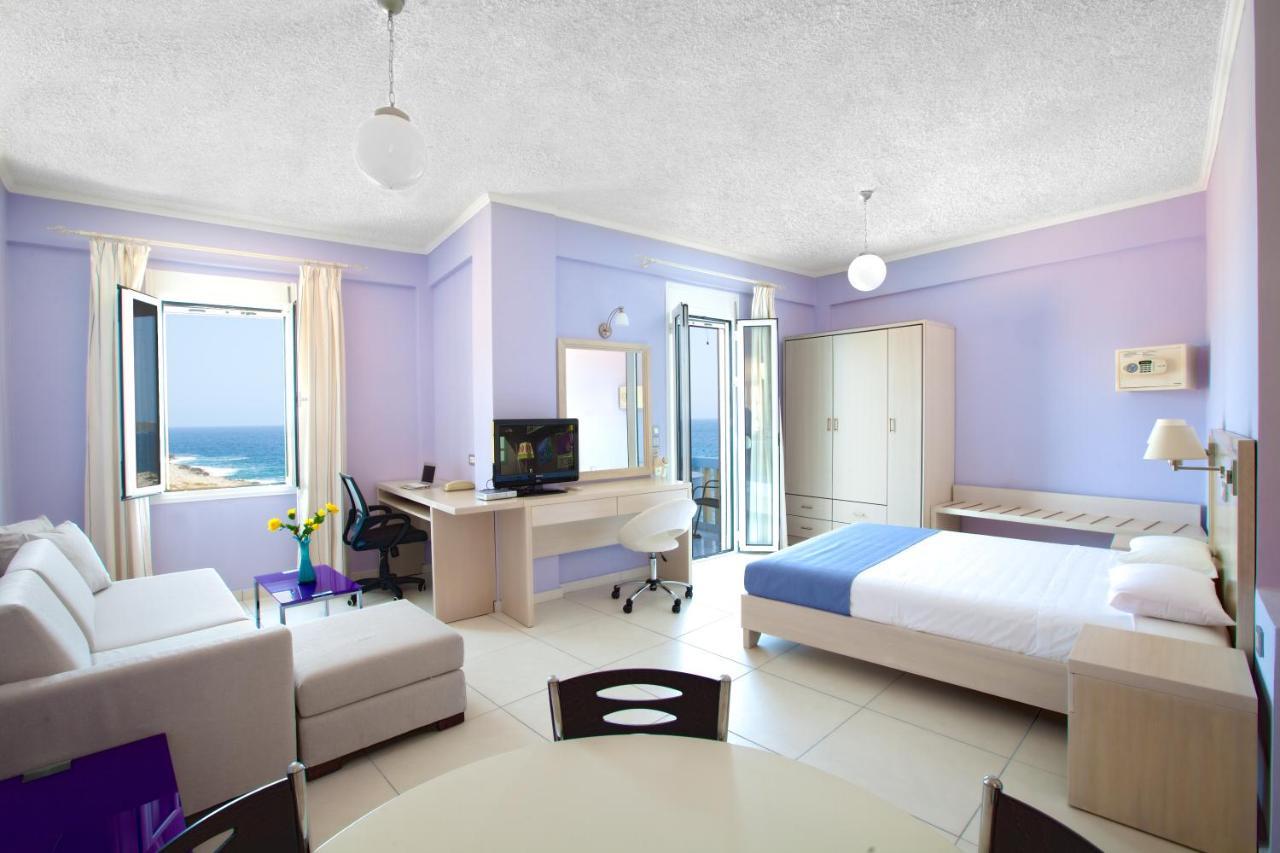 Giorgi'S Blue Apartments Kalathas Oda fotoğraf